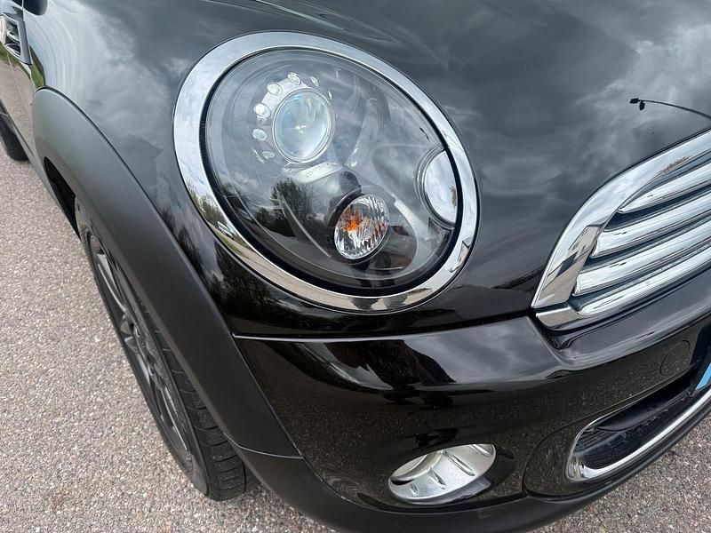 Second-hand Mini One D 90 CP (66 kW) 2010 Negru Hatchback