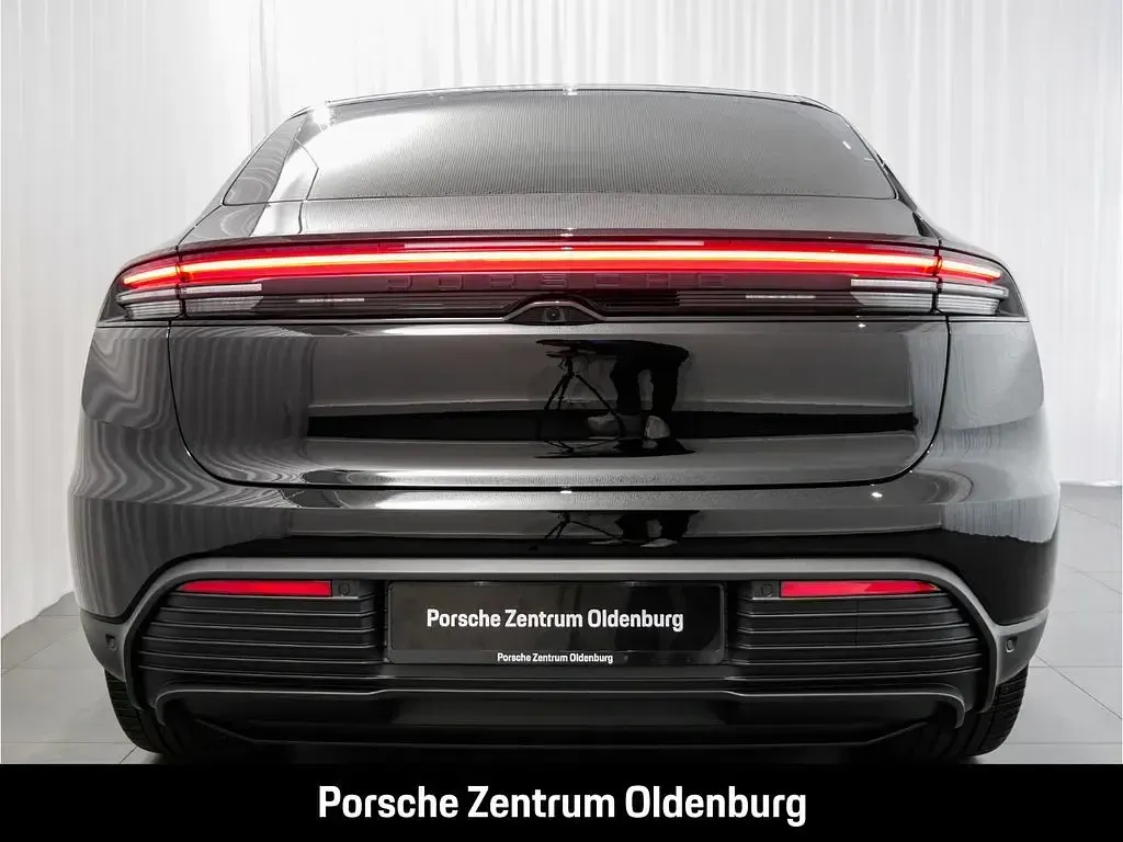 Gebraucht Porsche Macan 4 Electric 300 kW (408 PS) 2026 Schwarz SUV