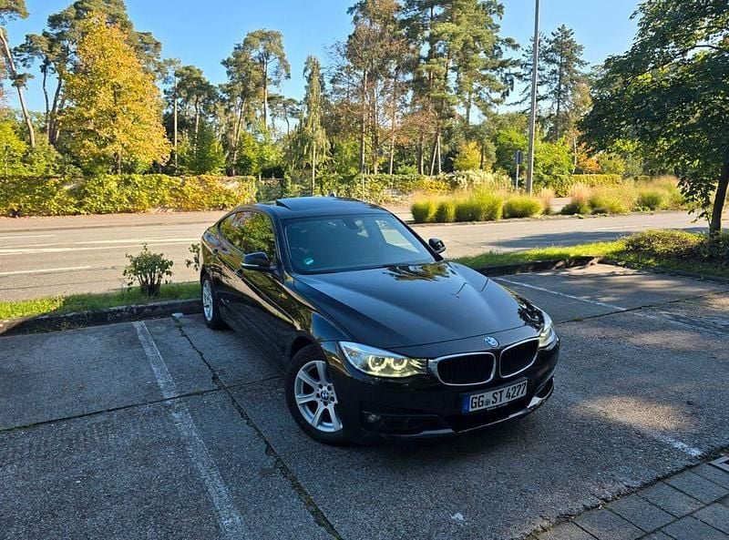 Braun Gebraucht 2014 BMW 318 Gran Turismo Limousine | 9.990 € (Guter Preis) - Bild 1/4