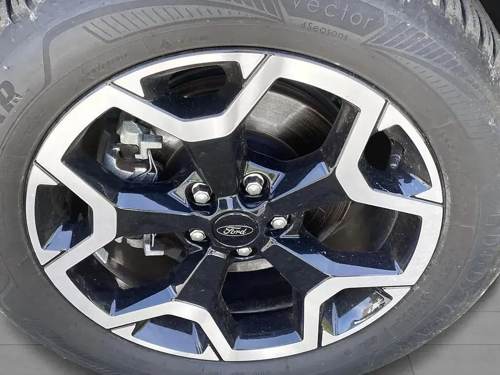 Gebraucht Ford Kuga Active 179 PS (131 kW) 2025 Silber SUV