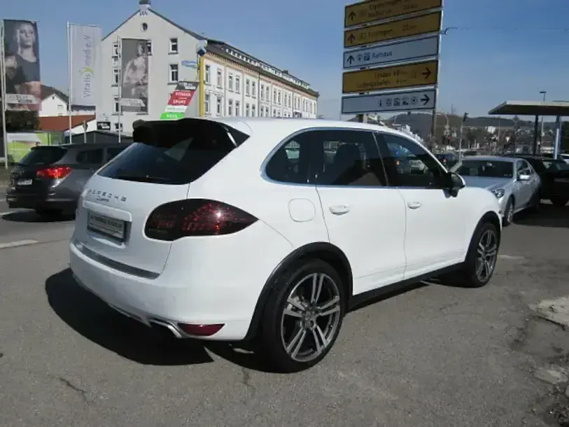 Gebraucht Porsche Cayenne Diesel 245 PS (180 kW) 2012 Weiss SUV