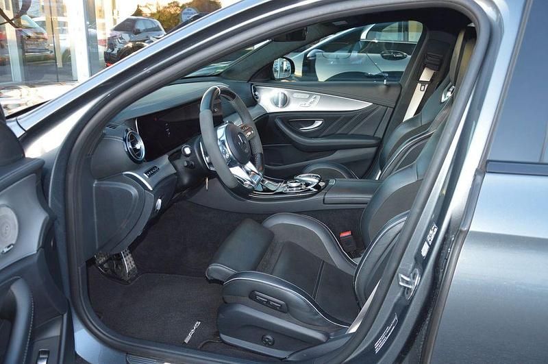 Gebraucht Mercedes E63S AMG AMG 612 PS (450 kW) 2018 Grau Limousine