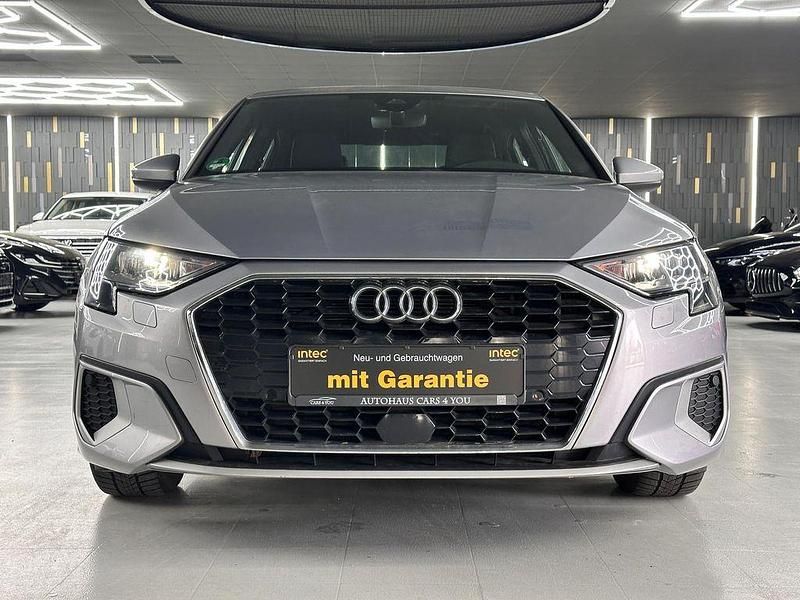 Gebraucht Audi A3 Ambiente 110 PS (80 kW) 2022 Silber Limousine