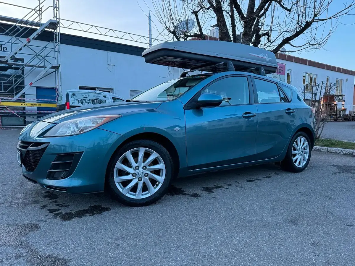 Gebraucht Mazda 3 Center-Line 107 PS (78 kW) 2010 Blau Kombi
