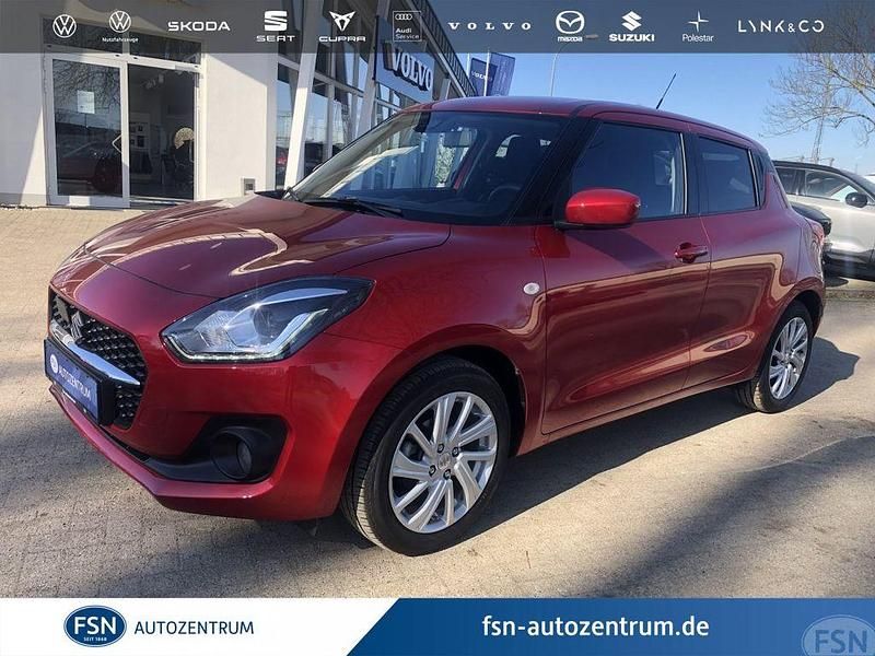 Gebraucht Suzuki Swift Comfort 83 PS (61 kW) 2024 Rot Kleinwagen
