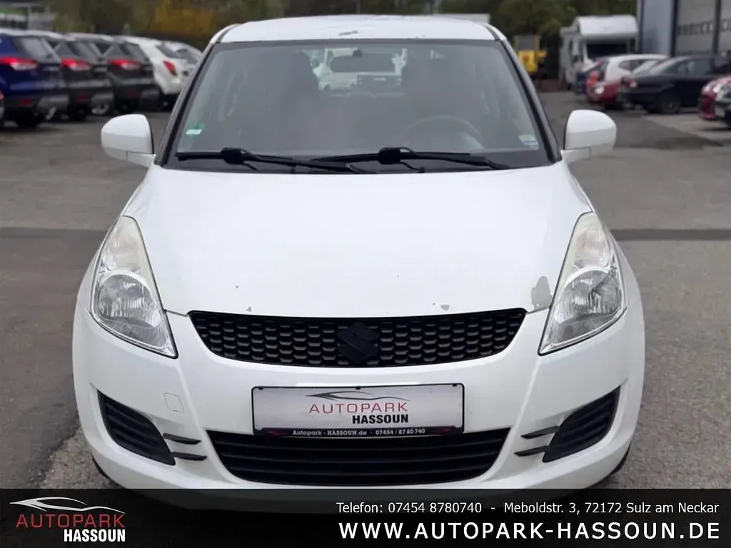 Używany Suzuki Swift Basic 94 KM (69 kW) 2011 Biały Hatchback