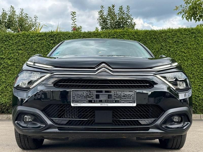 Gebraucht Citroën C4 131 PS (96 kW) 2024 Schwarz Limousine