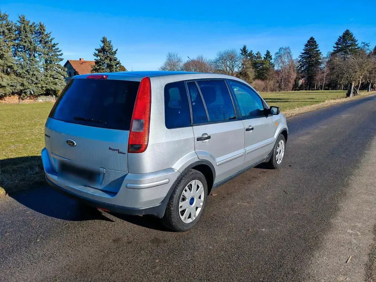 Gebraucht Ford Fusion 100 PS (73 kW) 2005 Silber Kleinwagen