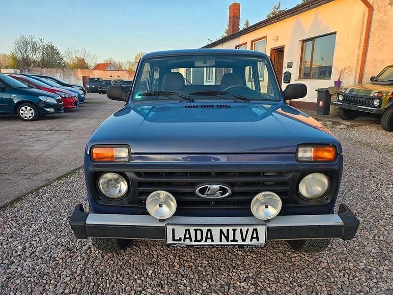 Second-hand Lada Taiga 83 CP (61 kW) 2017 Albastru SUV