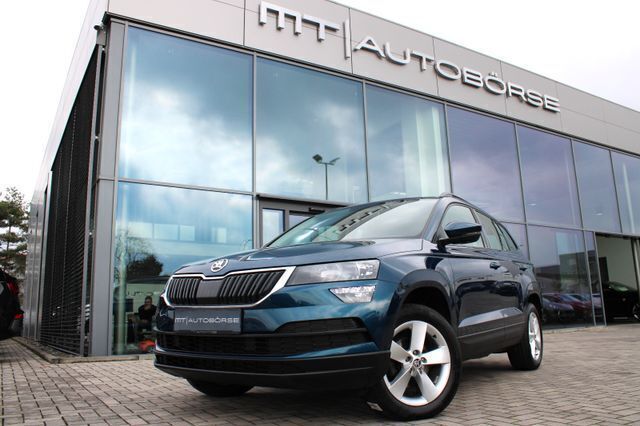Blau Gebraucht 2018 Skoda Karoq Ambition SUV | 15.300 € (Fairer Preis) - Bild 1/4
