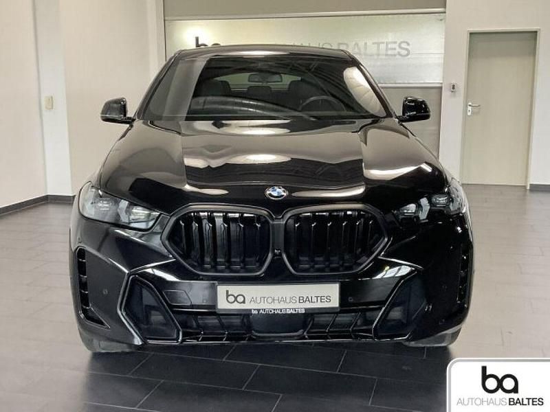 Gebraucht BMW X6 M Sport 298 PS (219 kW) 2025 Saphirschwarz met. (metallic) SUV