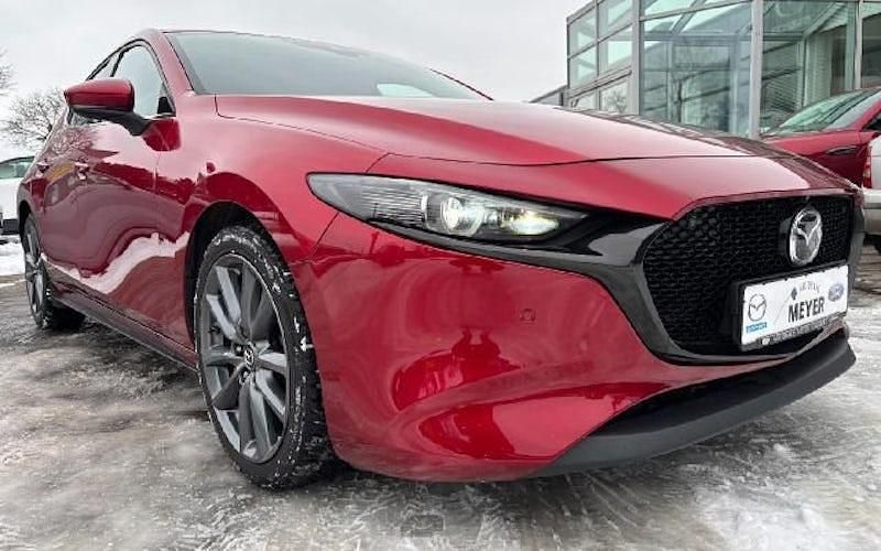 Soul red crystal m Gebraucht 2019 Mazda 3 Selection Limousine | 17.900 € (Etwas zu teuer) - Bild 1/4