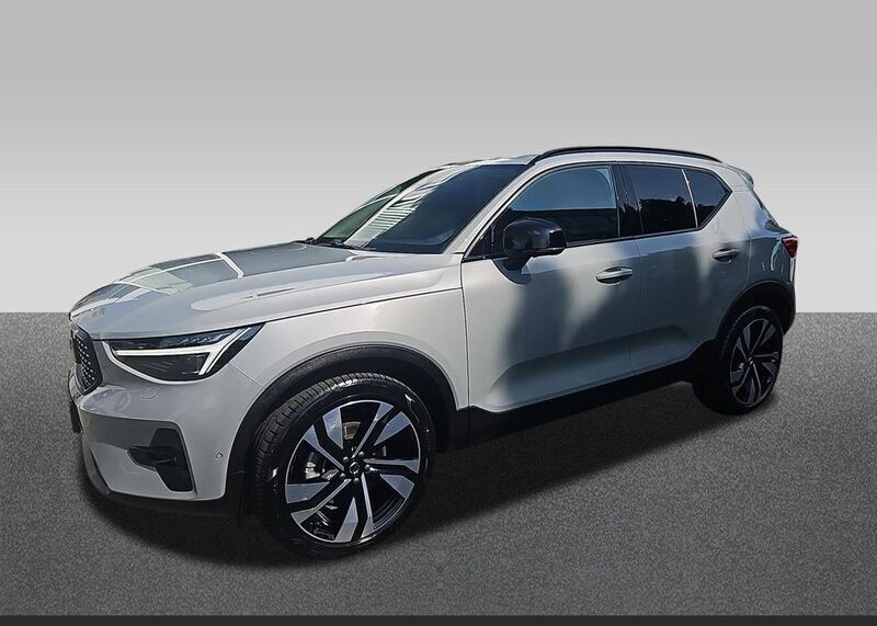 Vapour grey / metallic Gebraucht 2024 Volvo XC40 Plus SUV | 36.998 € (Fairer Preis) - Bild 1/4