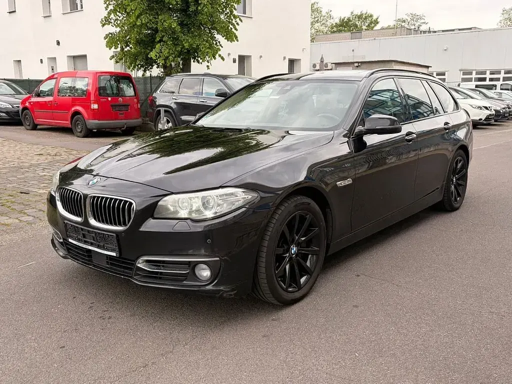 Gebraucht BMW 530 Comfort Edition 258 PS (189 kW) 2014 Schwarz Kombi