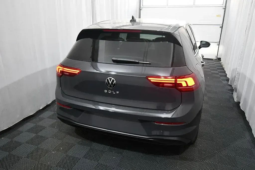 Neu VW Golf VIII Basis 116 PS (85 kW) 2026 Limousine