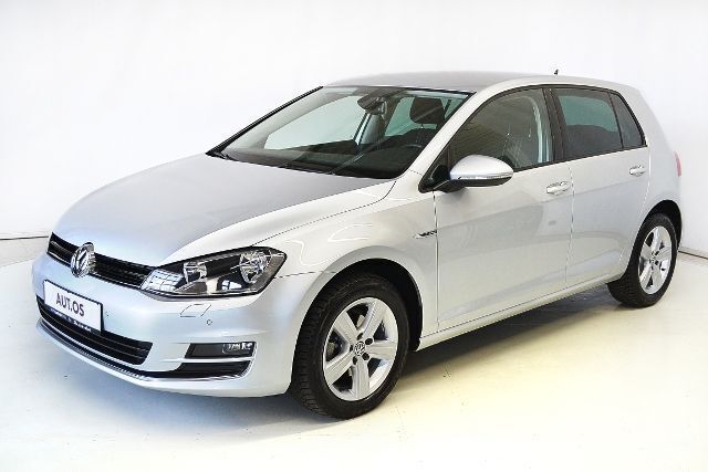 Gebraucht VW Golf VII Comfortline 86 PS (63 kW) 2015 Silber metallic Limousine