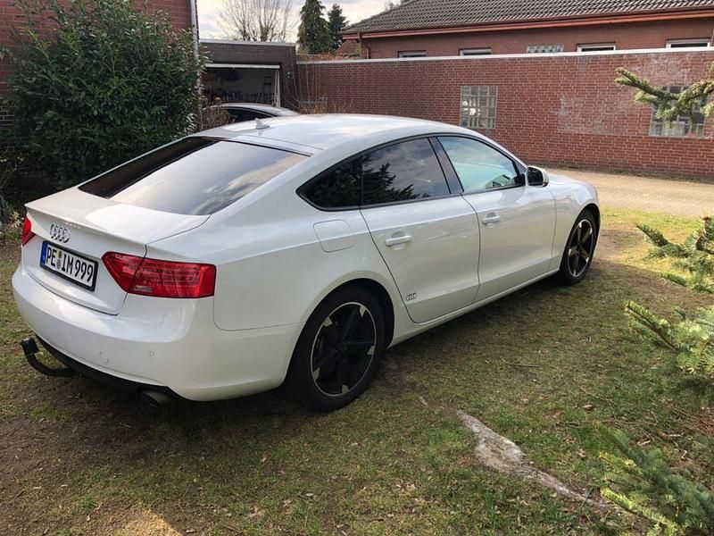 Gebraucht Audi A5 Sportback Sport 170 PS (125 kW) 2012 Weiß Kleinwagen
