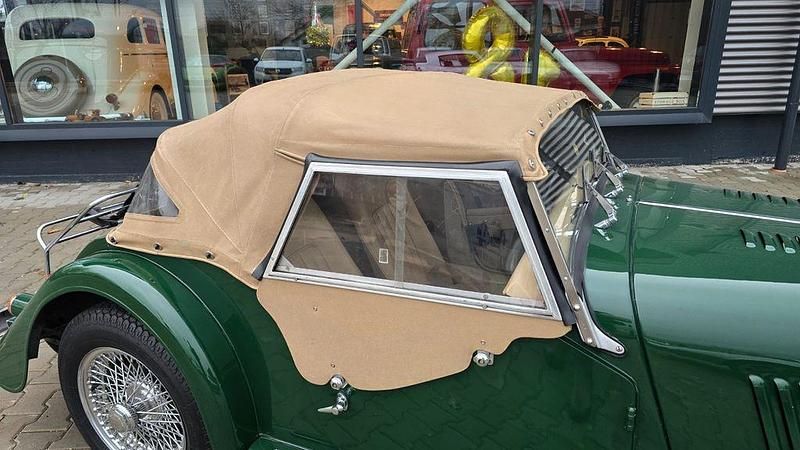 Gebraucht Morgan 4/4 92 PS (67 kW) 1986 Grün Cabrio