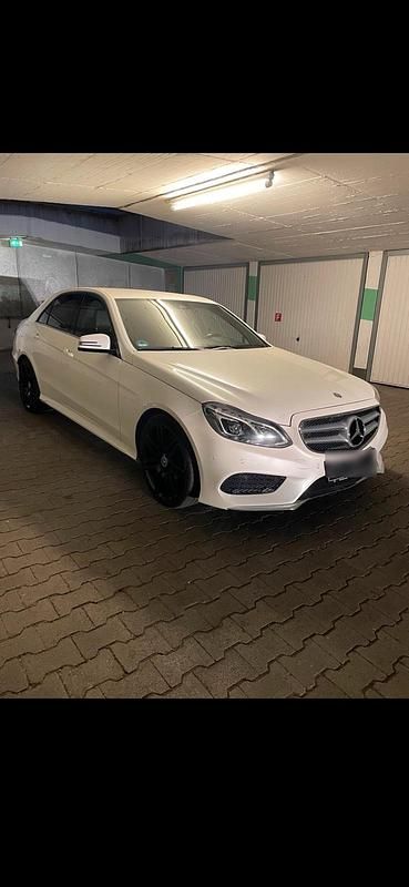 Gebraucht Mercedes E250 AMG 211 PS (155 kW) 2014 Weiß Limousine