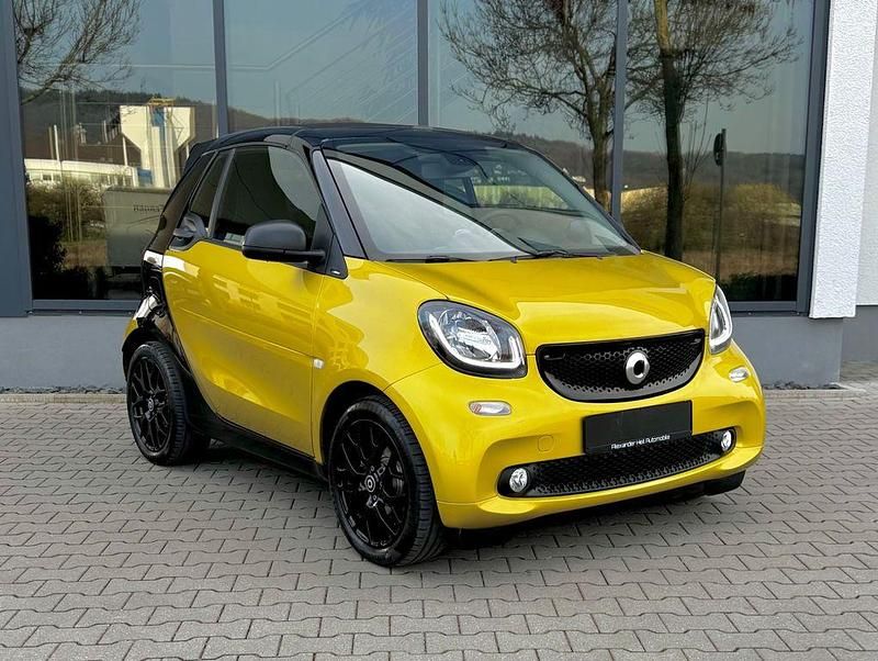 Gebraucht Smart ForTwo Cabrio 71 PS (52 kW) 2016 Schwarz Cabrio