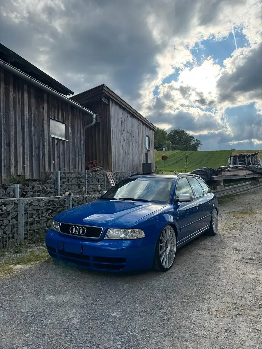 Gebraucht Audi S4 265 PS (194 kW) 2000 Blau Kombi