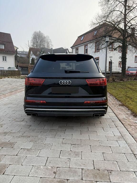 Gebraucht Audi SQ7 Ambiente 435 PS (319 kW) 2016 Schwarz SUV