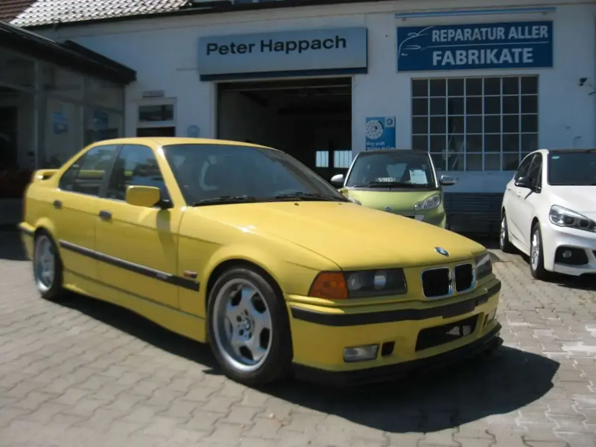 Brugt BMW 318 Performance 140 HK (102 kW) 1994 Gul Sedan