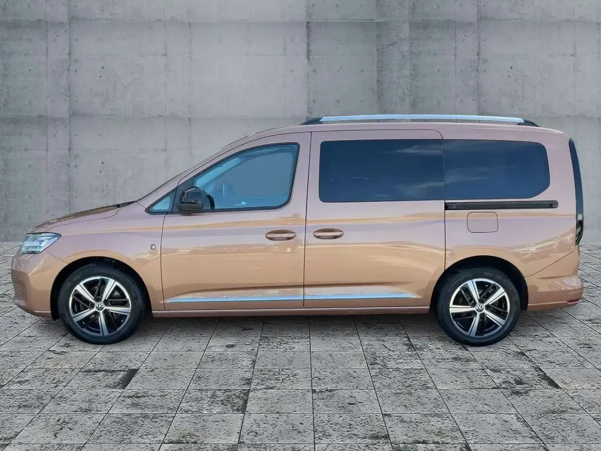Gebraucht VW Caddy Style 122 PS (89 kW) 2022 Braun Van / Kleinbus
