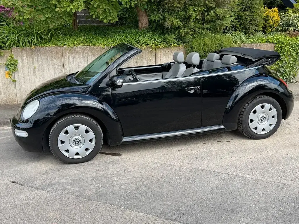 Gebraucht VW New Beetle Cabriolet Highline 116 PS (85 kW) 2004 Schwarz Cabrio