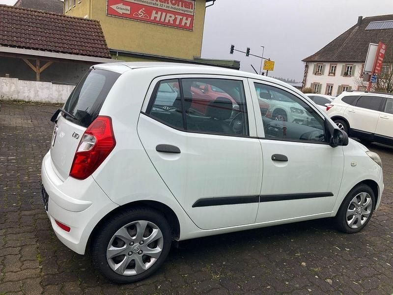 Gebraucht Hyundai i10 Classic 69 PS (50 kW) 2013 Weiß Kleinwagen