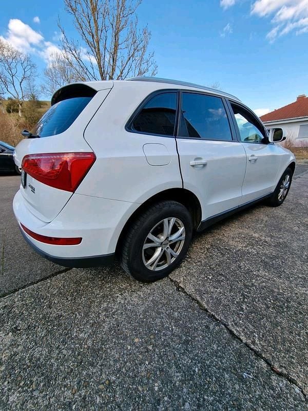 Gebraucht Audi Q5 149 PS (109 kW) 2010 Weiß SUV