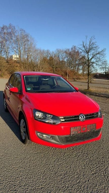 Gebraucht VW Polo Team 86 PS (63 kW) 2010 Rot Kleinwagen