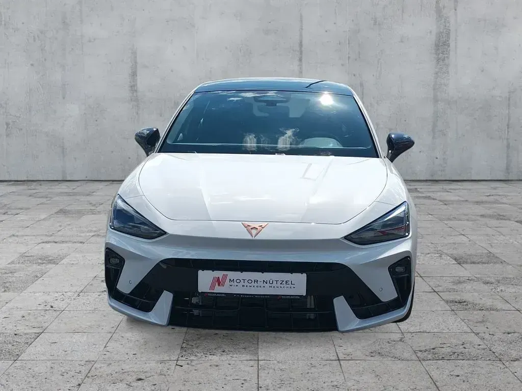 Neu Cupra Leon VZ 325 PS (239 kW) 2026 Weiß Limousine