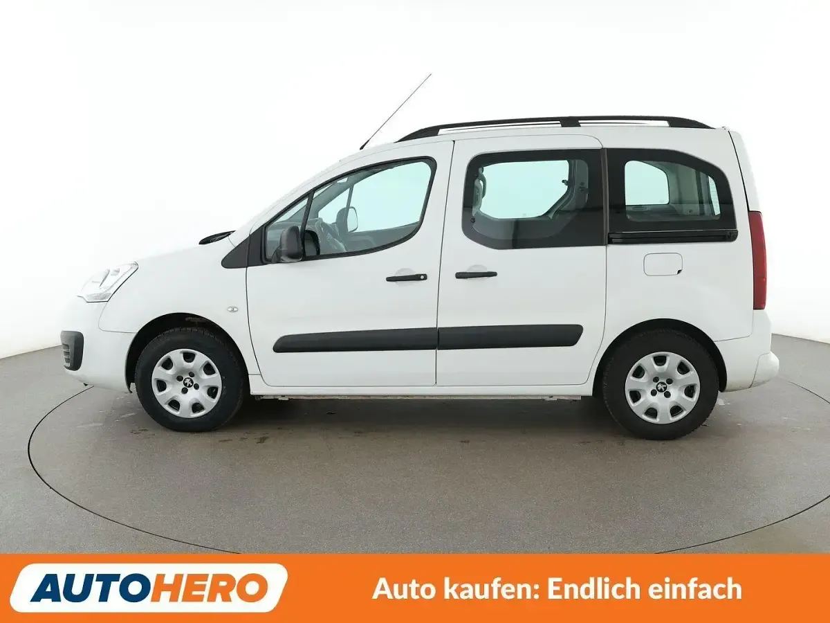 Gebraucht Peugeot Partner Active 98 PS (72 kW) 2018 Weiß Van / Kleinbus