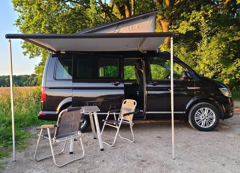 Schwarz Gebraucht 2017 VW T6 Beach Van | 36.900 € (Etwas zu teuer) - Bild 1/4