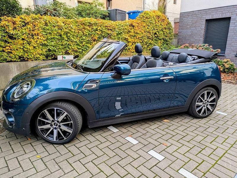Blau Gebraucht 2020 Mini Cooper Kleinwagen | 19.999 € (Fairer Preis) - Bild 1/4