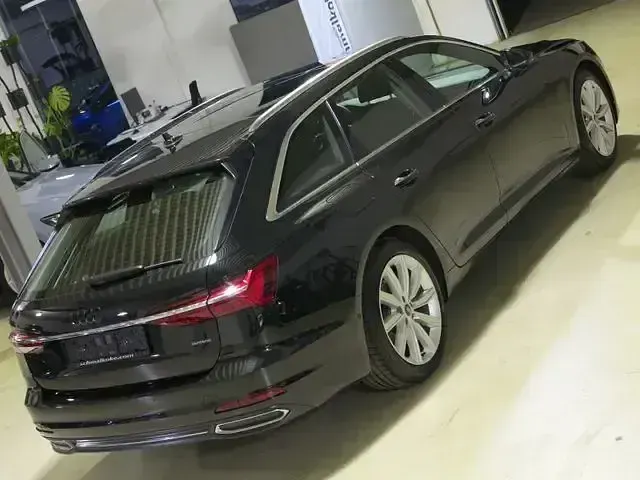 Gebraucht Audi A6 Design 204 PS (150 kW) 2023 Mythosschwarz Kombi