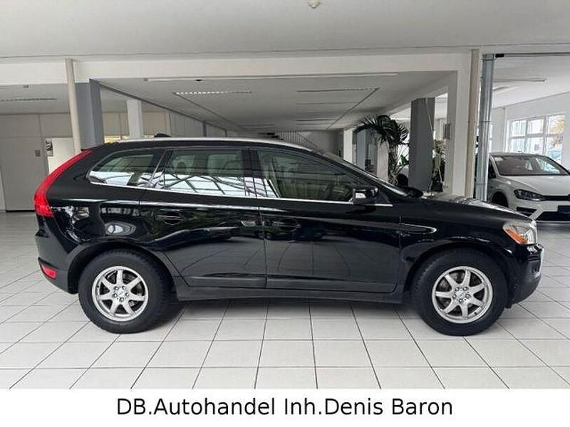 Gebraucht Volvo XC60 Summum 163 PS (119 kW) 2010 Schwarz SUV