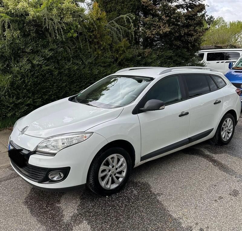 Weiß Gebraucht 2013 Renault Mégane GrandTour Kombi | 5.500 € (Fairer Preis) - Bild 1/4