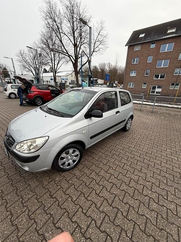 Gebraucht Hyundai Getz 97 PS (71 kW) 2008 Silber Kleinwagen