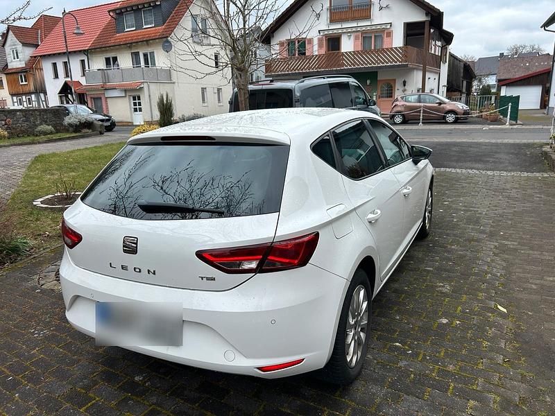 Gebraucht Seat Leon 110 PS (80 kW) 2016 Weiß Limousine