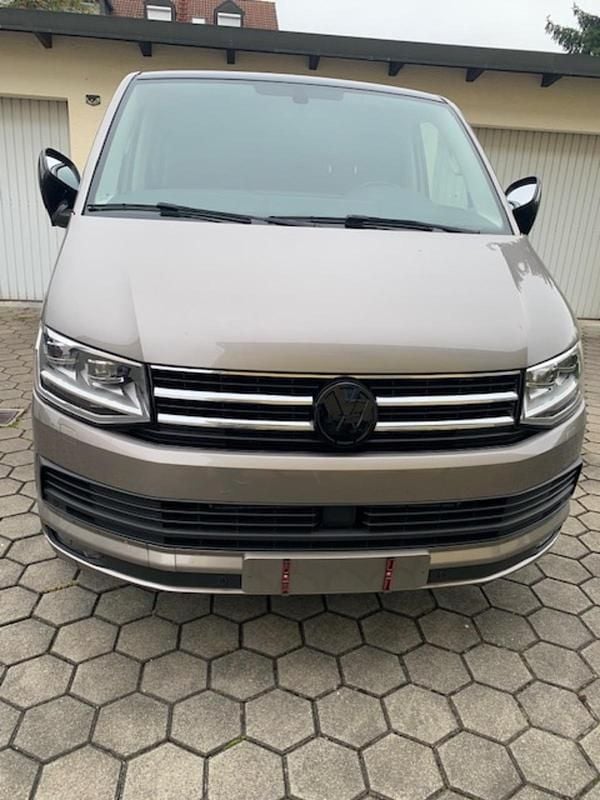 Gebraucht VW Multivan Edition 204 PS (150 kW) 2017 Beige Van / Kleinbus