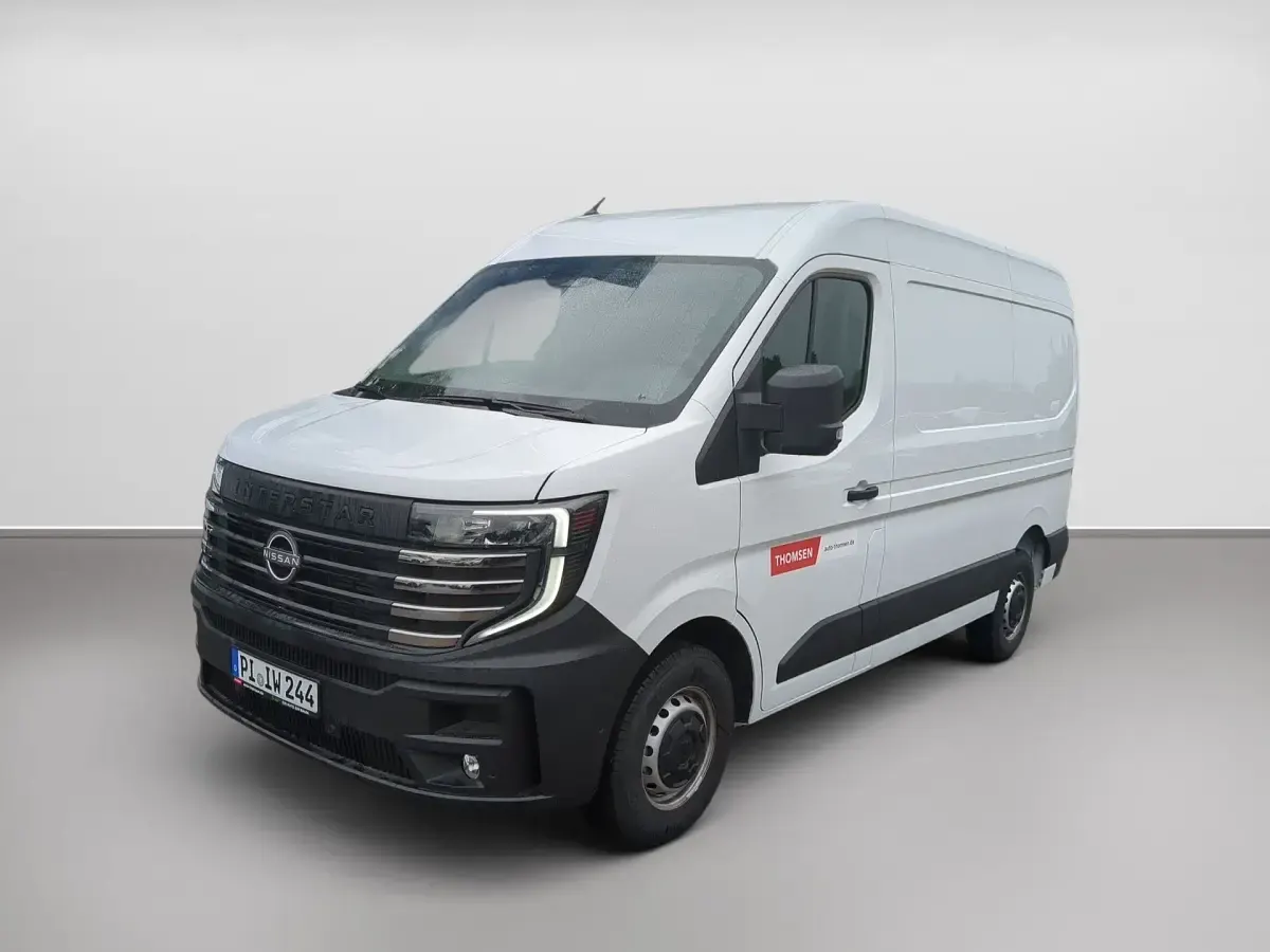 Gebraucht Nissan Interstar N-Connecta 150 PS (110 kW) 2025 Mineral white Van