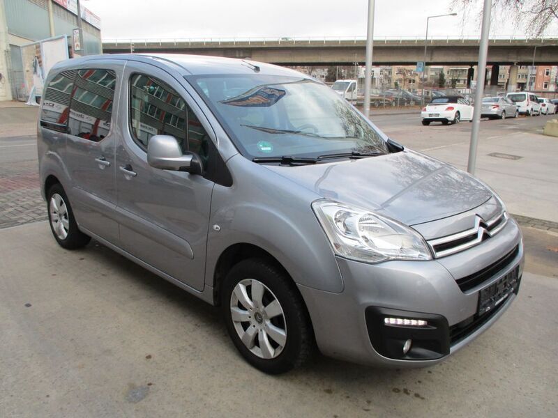 Gebraucht Citroën Berlingo SELECTION 110 PS (80 kW) 2018 Grau Van / Kleinbus