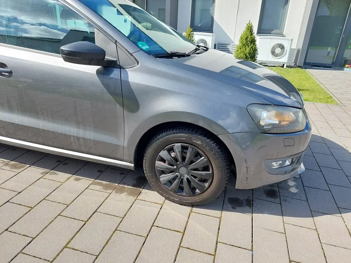 Usata VW Polo Trendline 60 CV (44 kW) 2011 Grigio Utilitaria