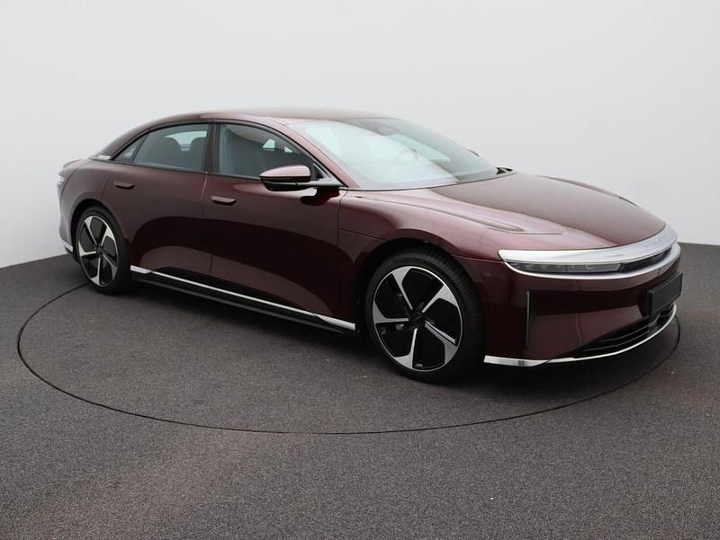 Rot Gebraucht 2024 Lucid Air Pure Limousine | 92.240 € - Bild 1/4