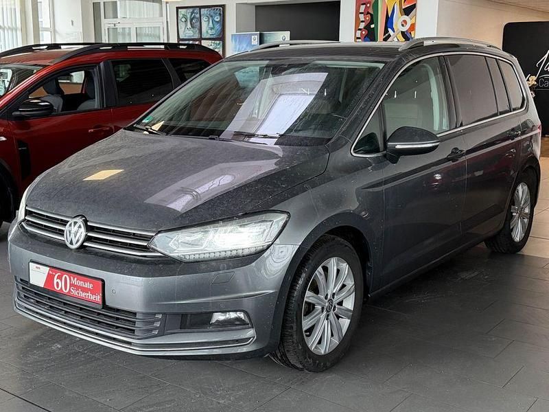 Gebraucht VW Touran Highline 150 PS (110 kW) 2017 Grau Van / Kleinbus