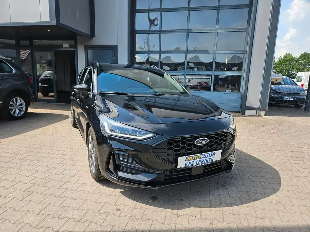 Gebraucht Ford Focus ST-Line 116 PS (85 kW) 2025 Blau Limousine