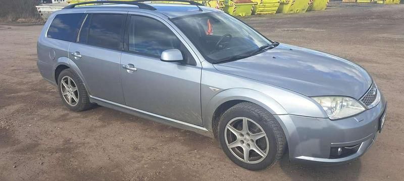 Gebraucht Ford Mondeo Titanium X 155 PS (114 kW) 2005 Silber Kombi