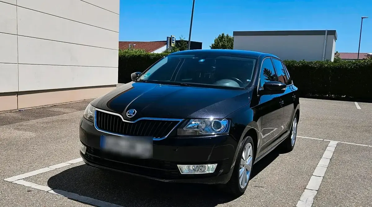 Gebraucht Skoda Rapid 125 PS (91 kW) 2017 Schwarz Kleinwagen